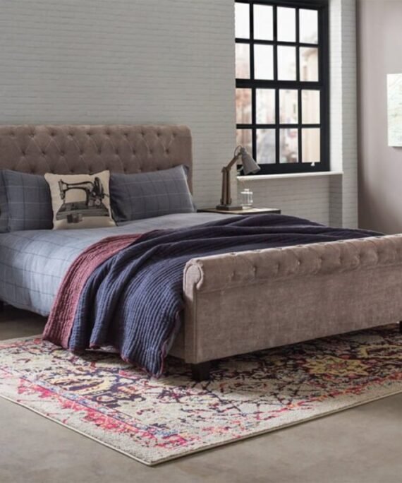 Traditional Upholstered Double Bed